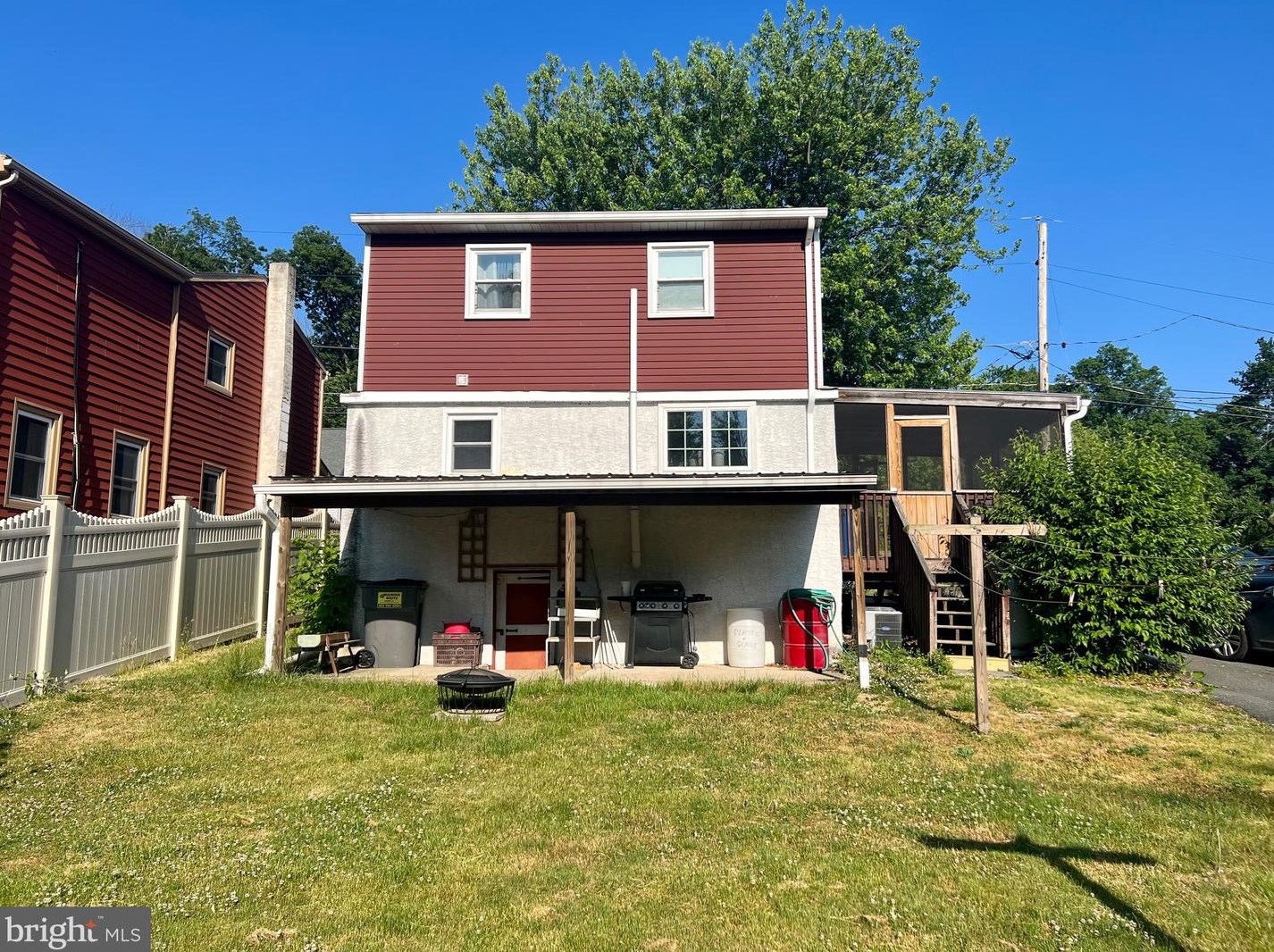 46 Old Douglass Dr, Douglassville PA  19518-1623 exterior