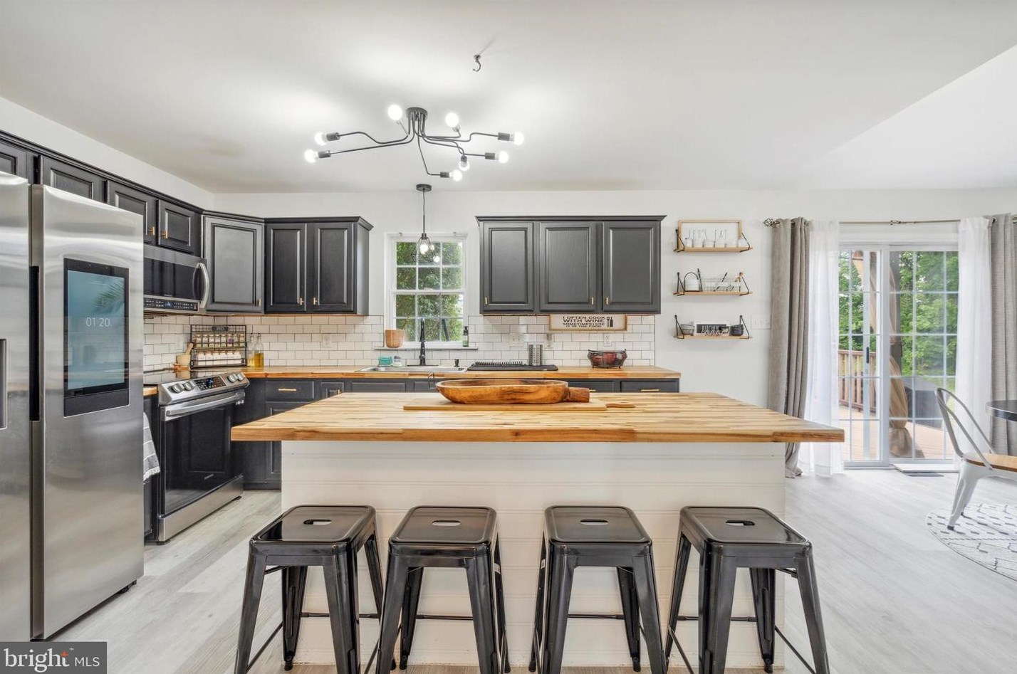 322 Morlatton Rd, Douglassville PA  19518-8772 exterior