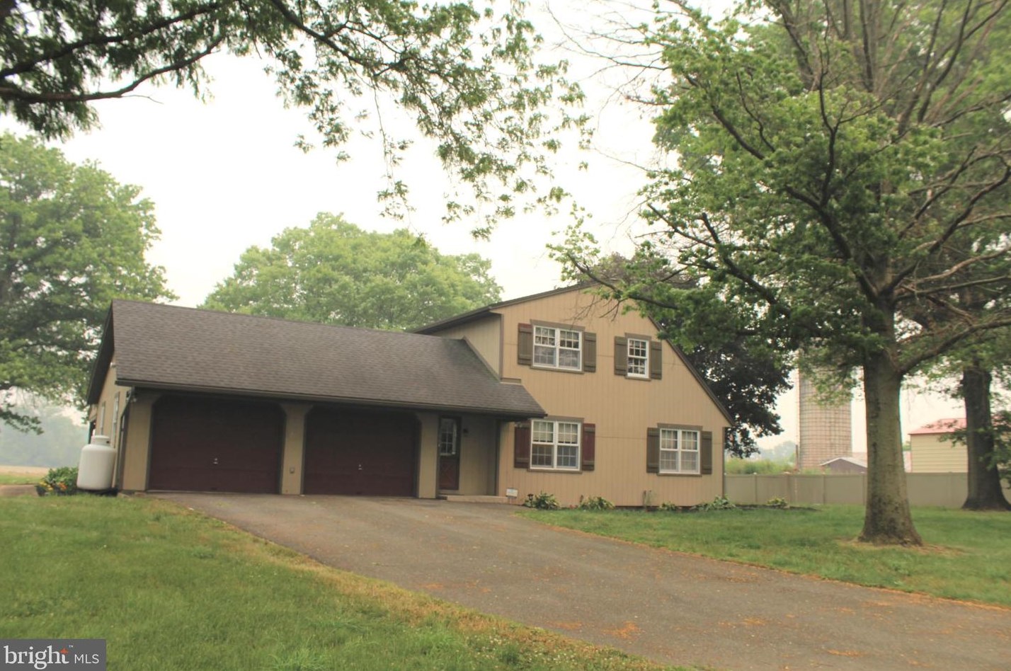 1864 Weavertown Rd, Douglassville, PA 19518-8947