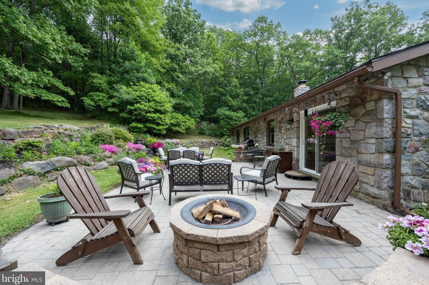 1109 Buck Hollow Rd, Hummels Store, PA 19540-8265