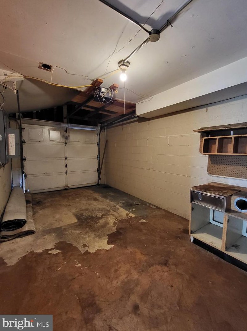 1157 Fox Run, Reading PA  19606-1157 exterior