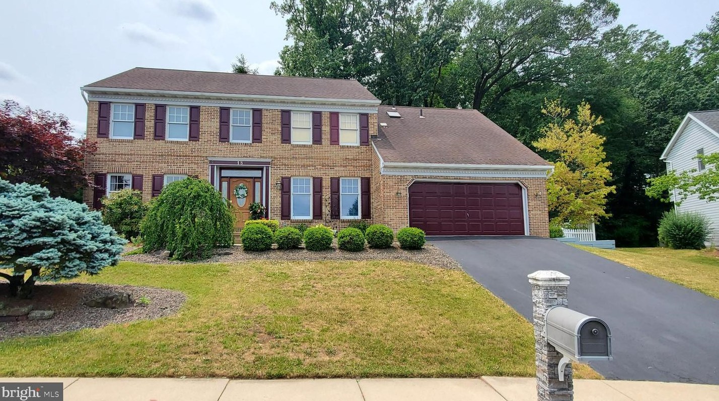 18 Kenny Dr, Hummels Store, PA 19540