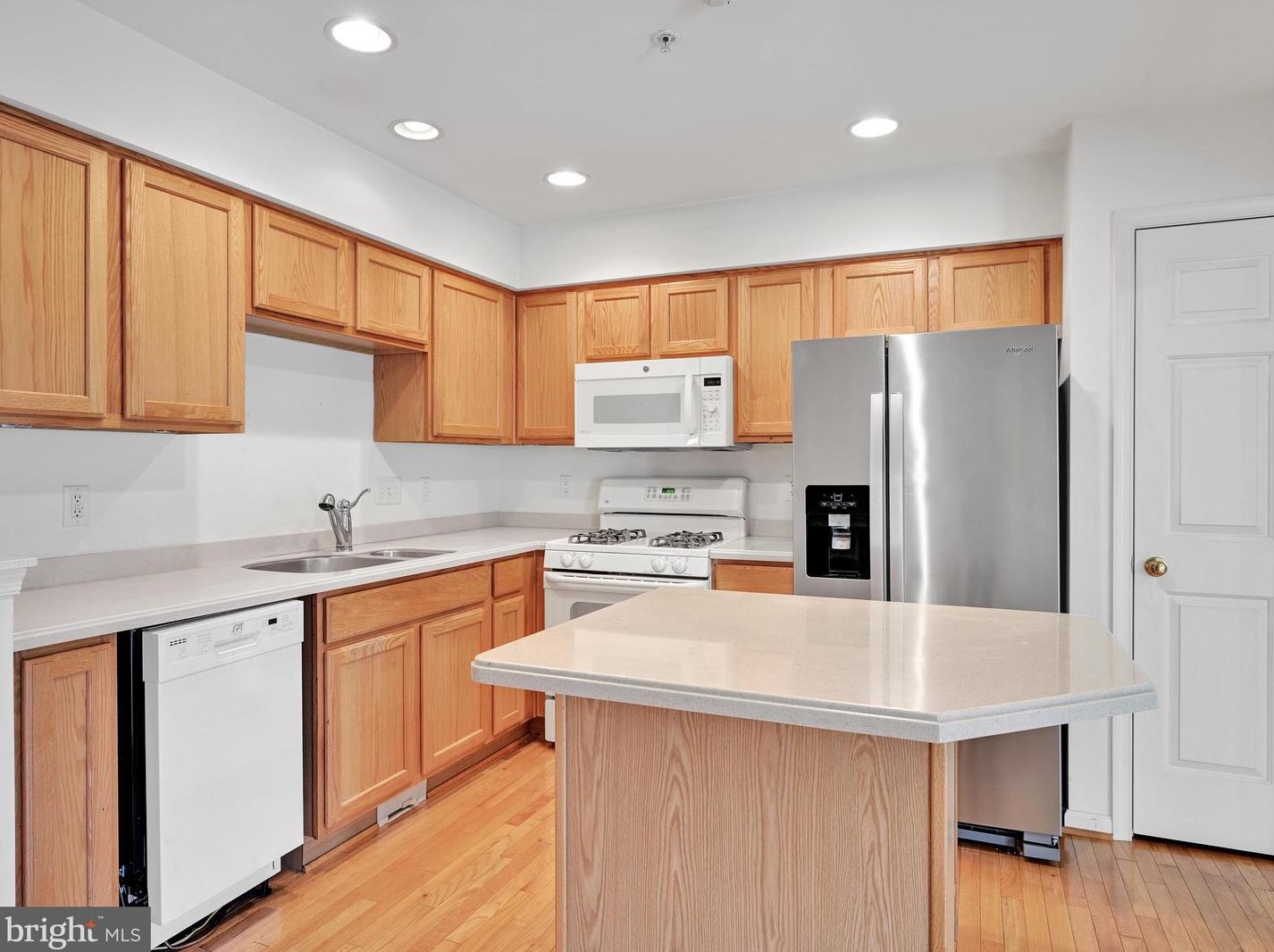 1601 Orchard View Rd, Reading PA  19606-4405 exterior
