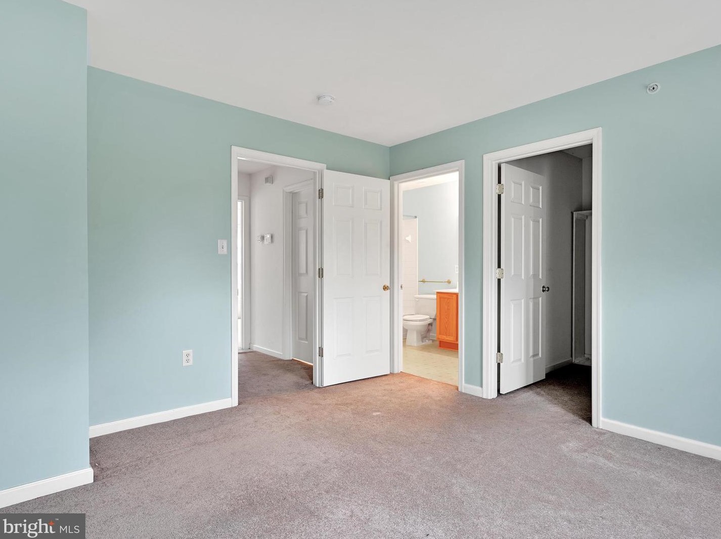 1601 Orchard View Rd, Reading PA  19606-4405 exterior