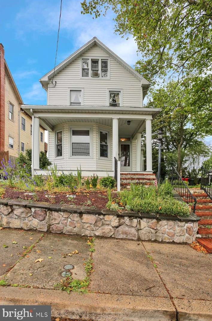 55 E Summit St, Hummels Store, PA 19540