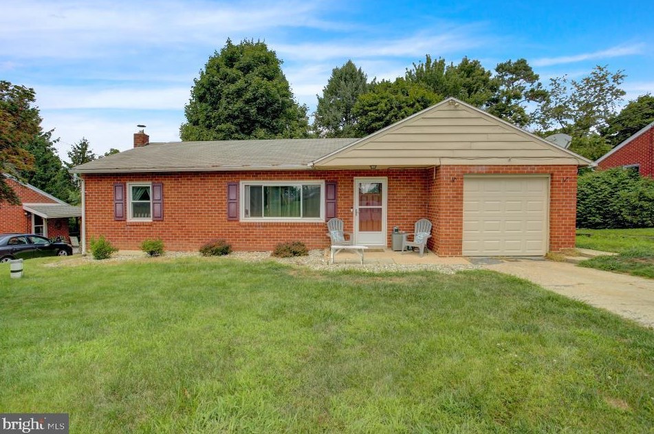 315 Blimline Rd, Hummels Store, PA 19540-7807