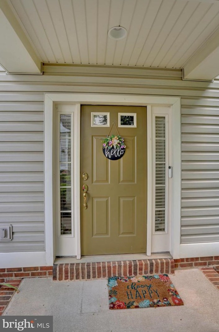 411 Oak Hill Ln, Reading, PA 19610-3209