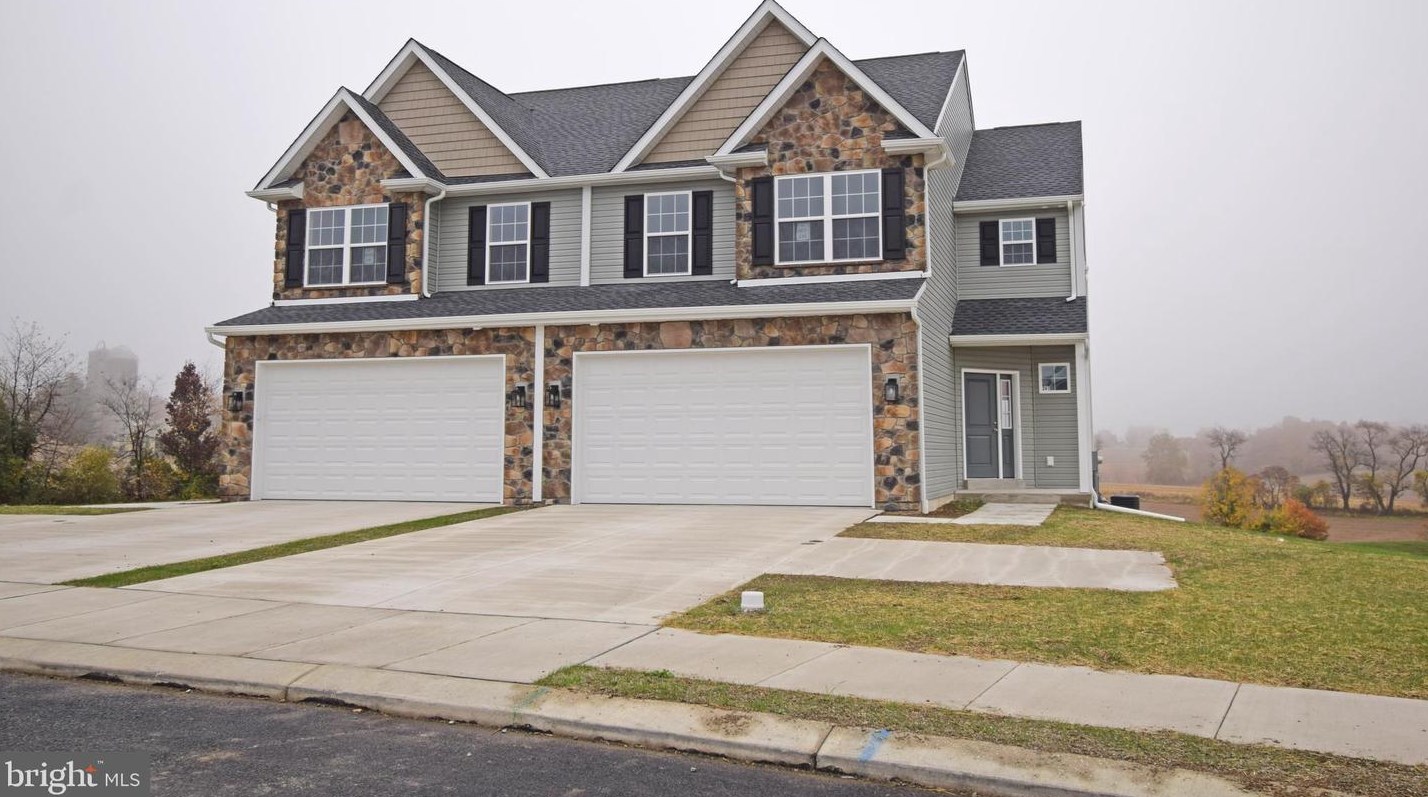 243 Sunglo Dr #lot 146, Dauberville, PA 19533