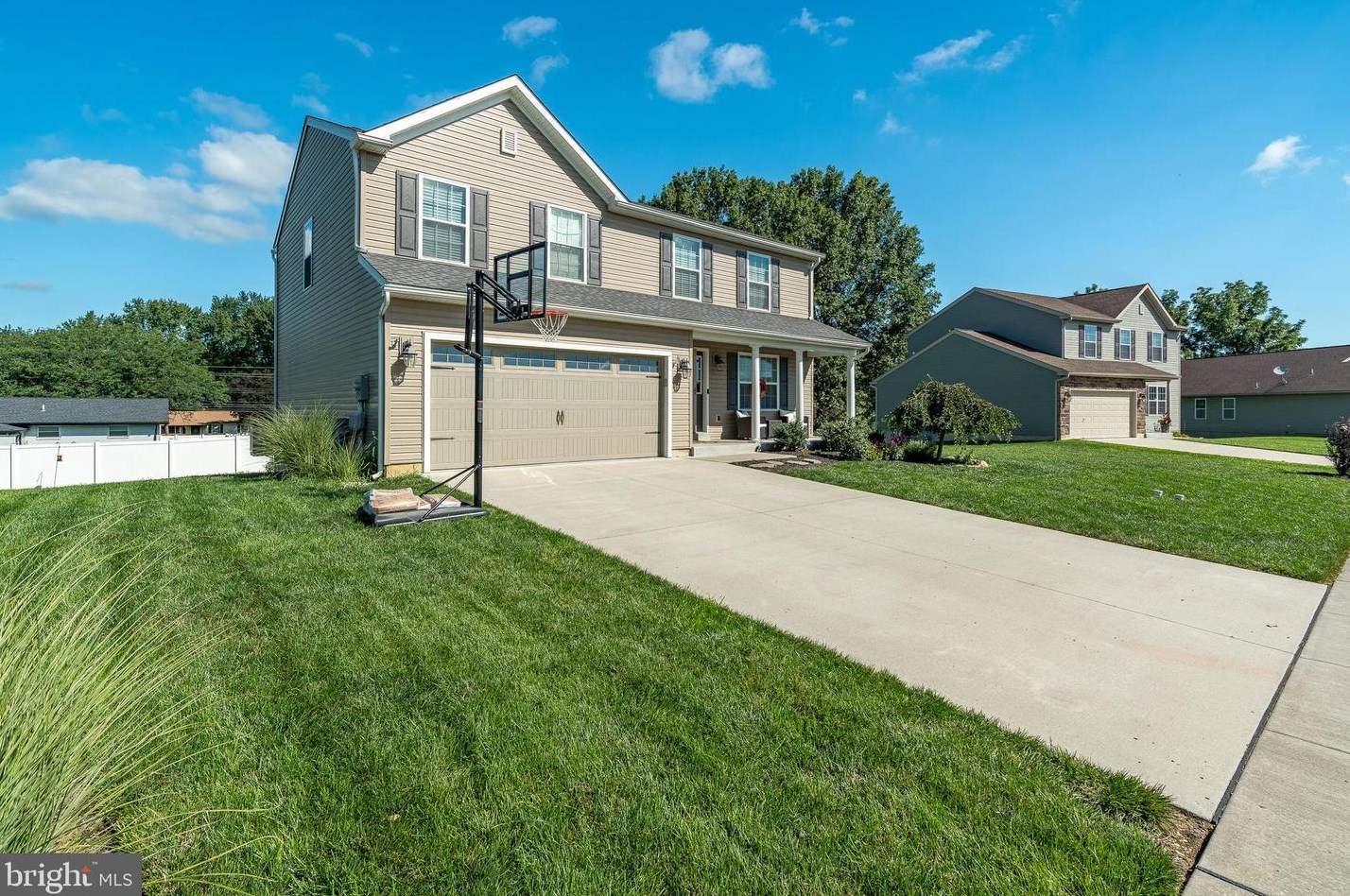 130 Nantucket Dr, Reading, PA 19605-7012