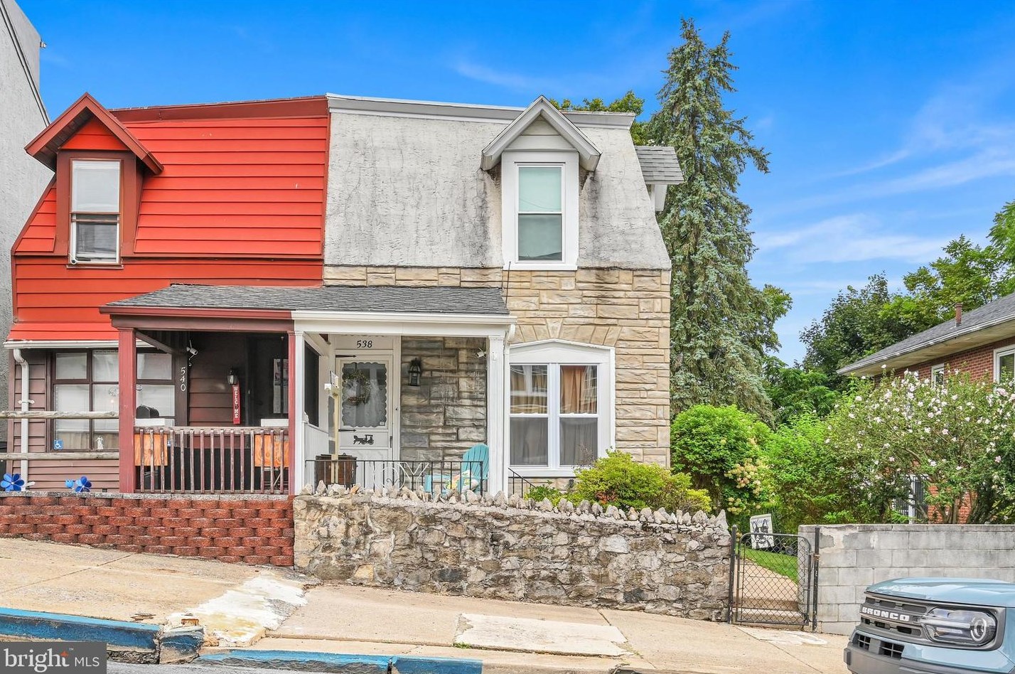 538 18th St, Reading, PA 19606-2615