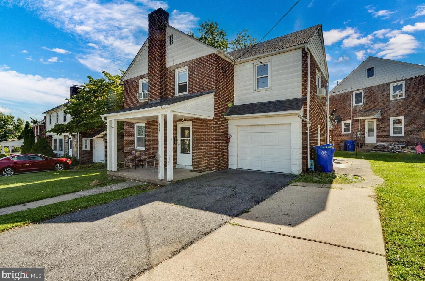214 Hancock Blvd, Reading, PA 19611-1826