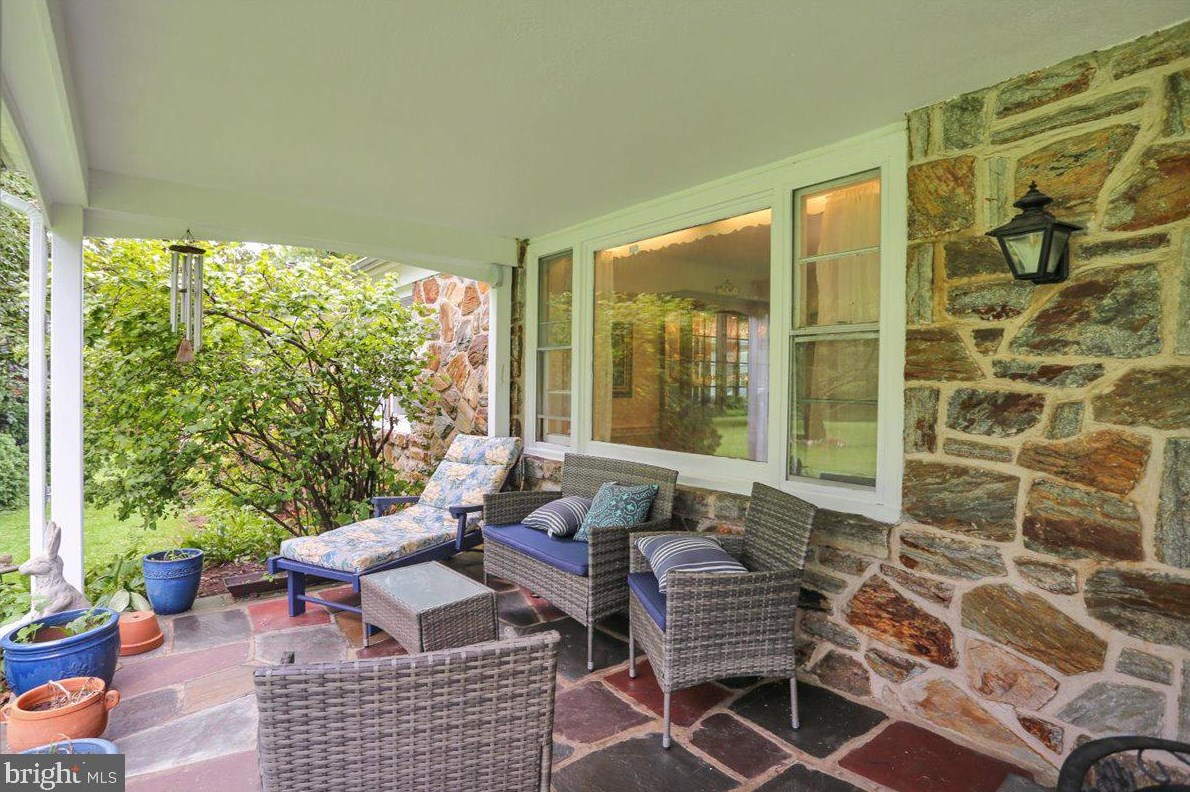 5500 Fairway Dr, Reading PA  19606-3659 exterior