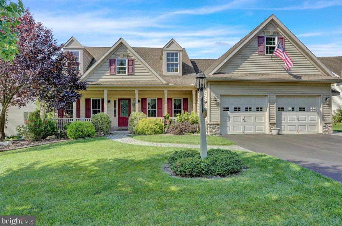 122 Copper Beech Ln, Womelsdorf, PA 19567-7027