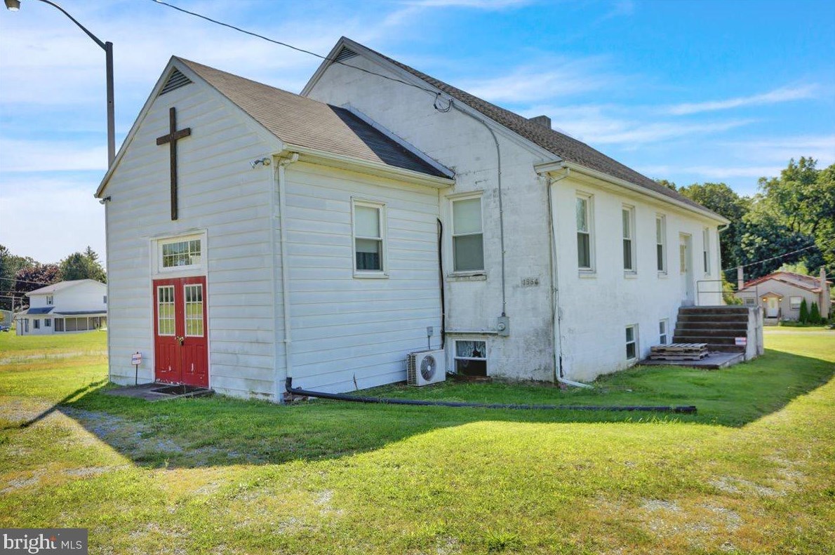 47 Alsace Ave, Spring Valley, PA 19560