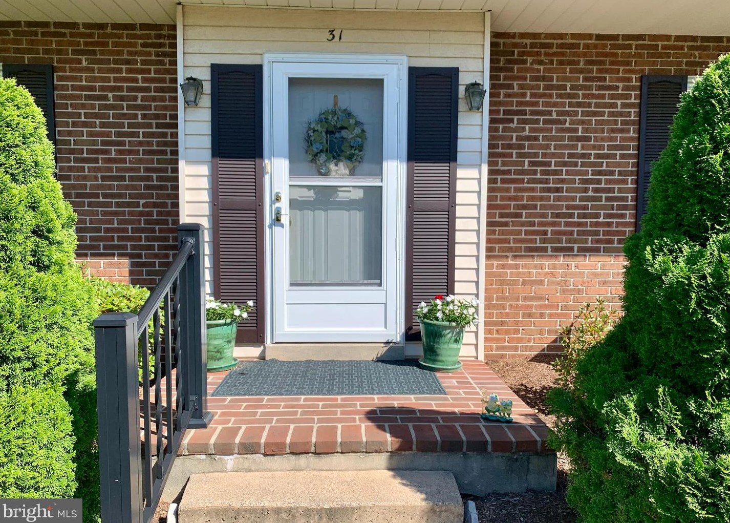 31 Devonshire Dr, Reading, PA 19610-1809