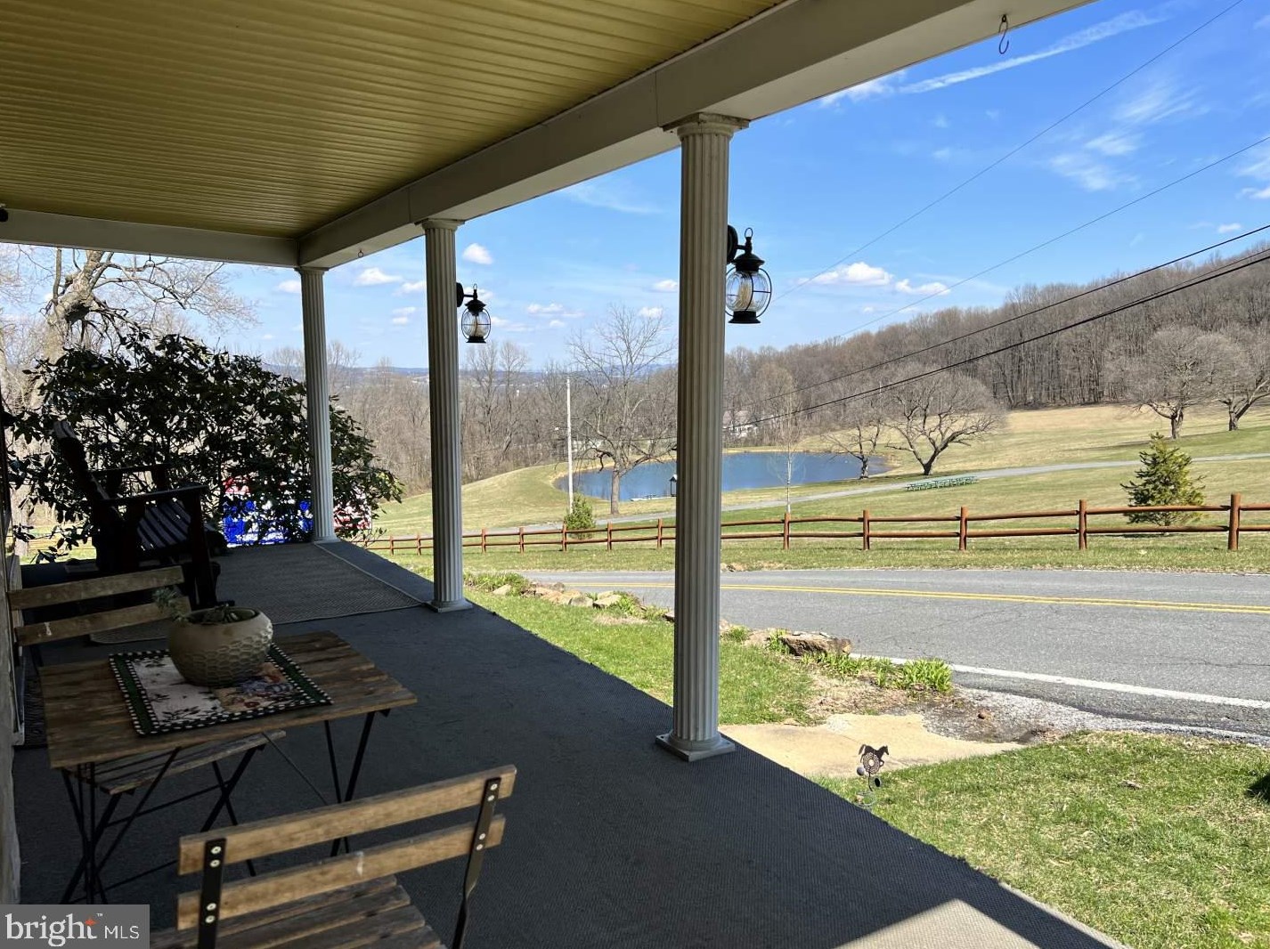 950 Hill Rd, Wernersville, PA 19565