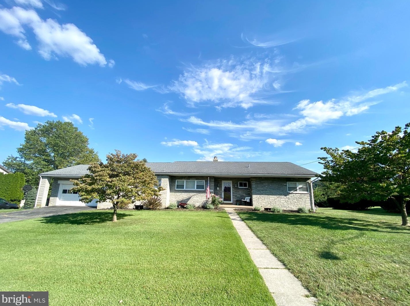 213 Tremont Ave, Reading, PA 19607-1135