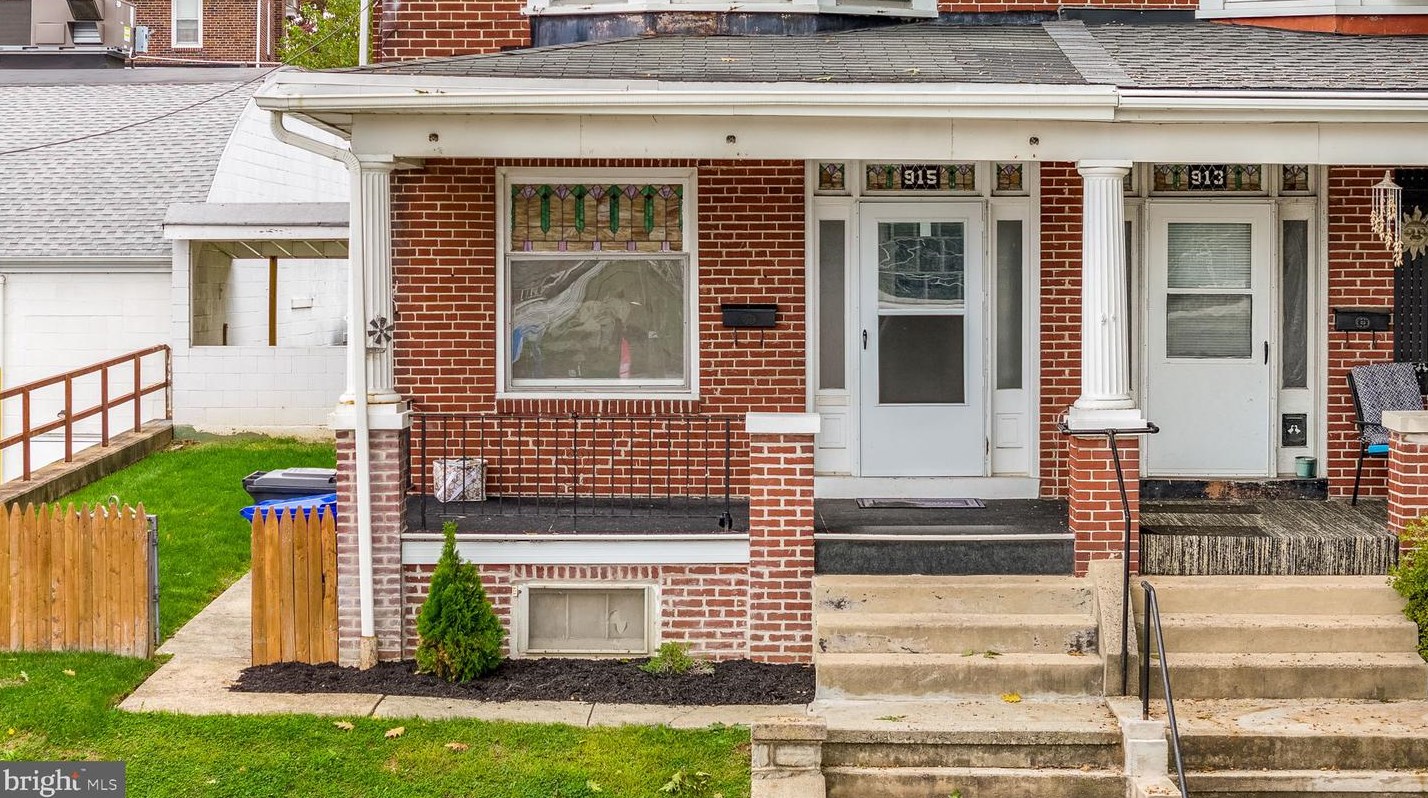 915 Gregg Ave, Reading, PA 19607-1601