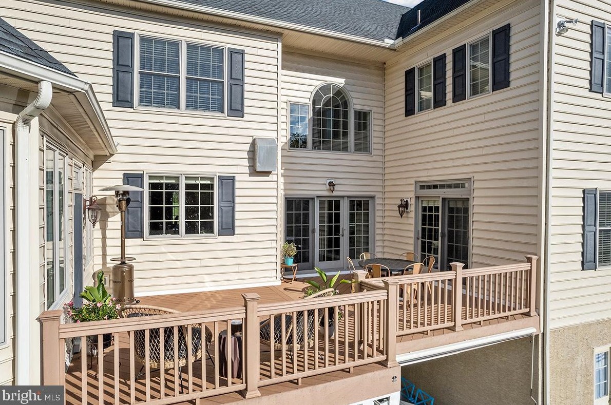 157 Meadow View Dr, Reading PA  19605-9614 exterior