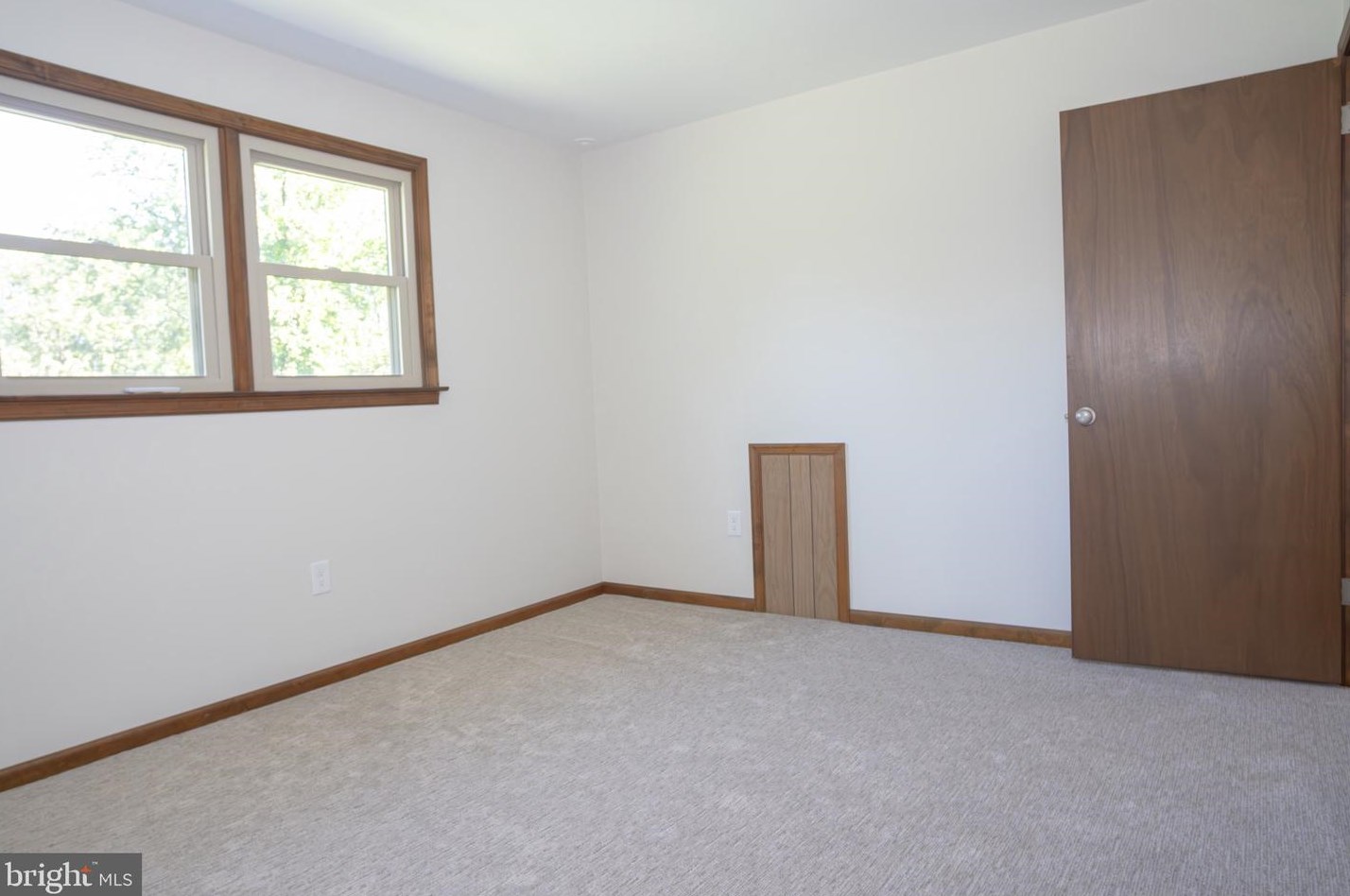 276 Hampshire Rd, Reading PA  19608-9106 exterior