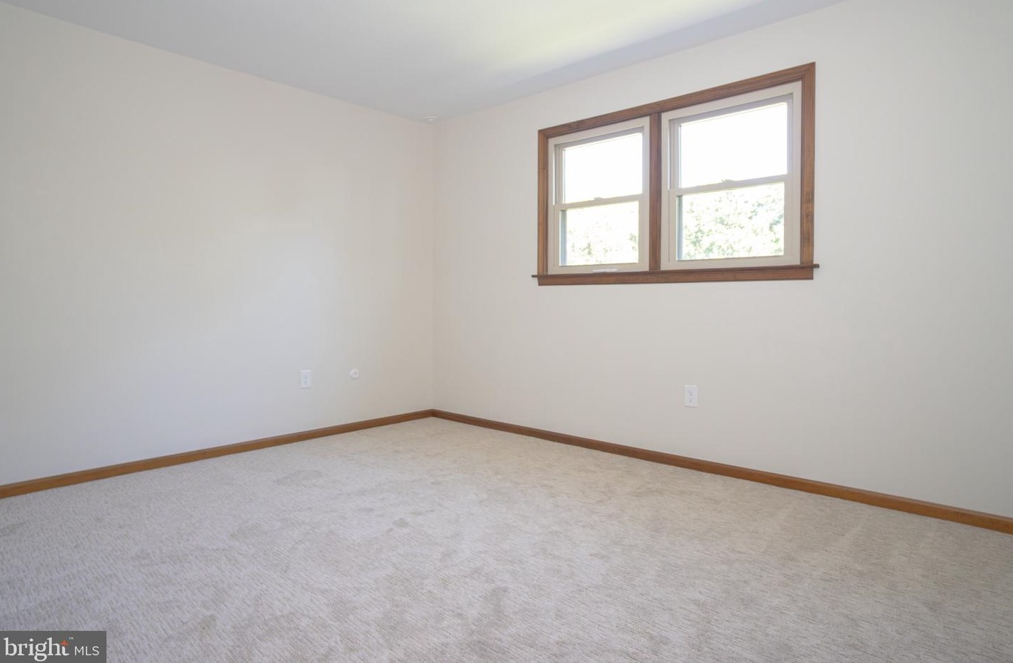 276 Hampshire Rd, Reading PA  19608-9106 exterior