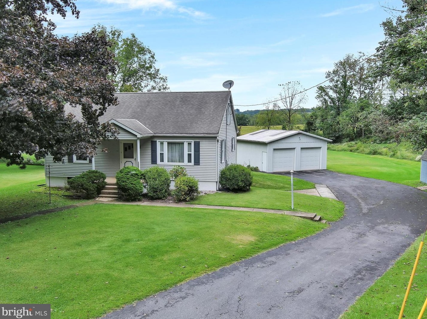 1069 Saucony Rd, Greenwich, PA 19530-8909