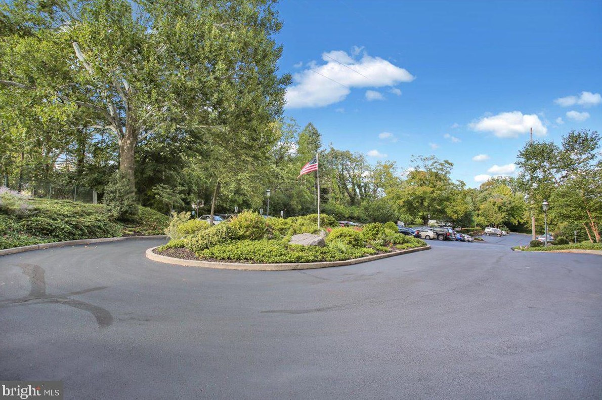 1375 Pershing Blvd, Reading, PA 19607-1484