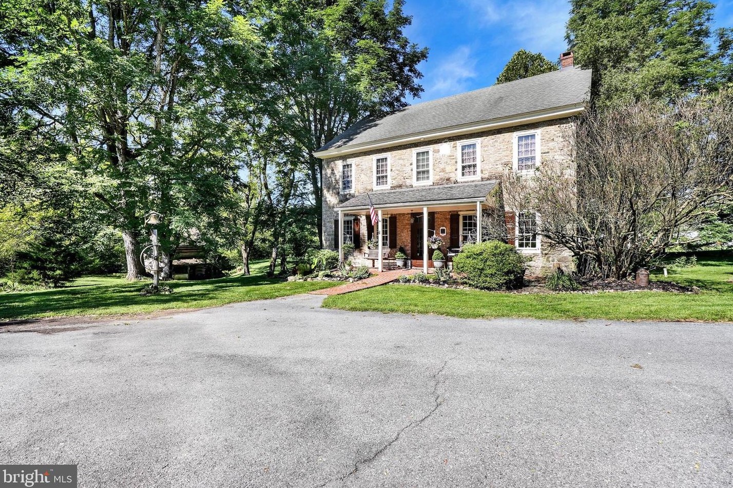7326 Bernville Rd, New Schaefferstown, PA 19506