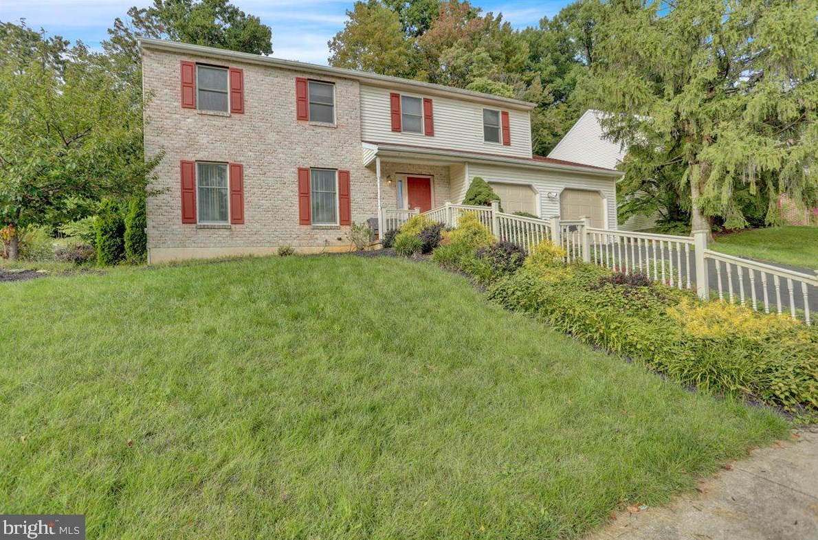 309 Levan St, Reading, PA 19606-2869