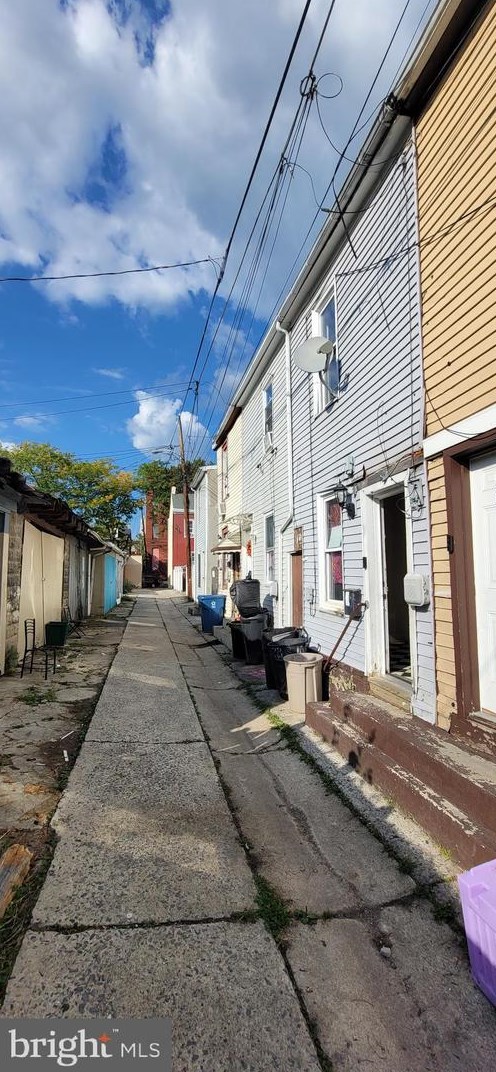 314 Bell Aly, Reading PA  19602-2415 exterior