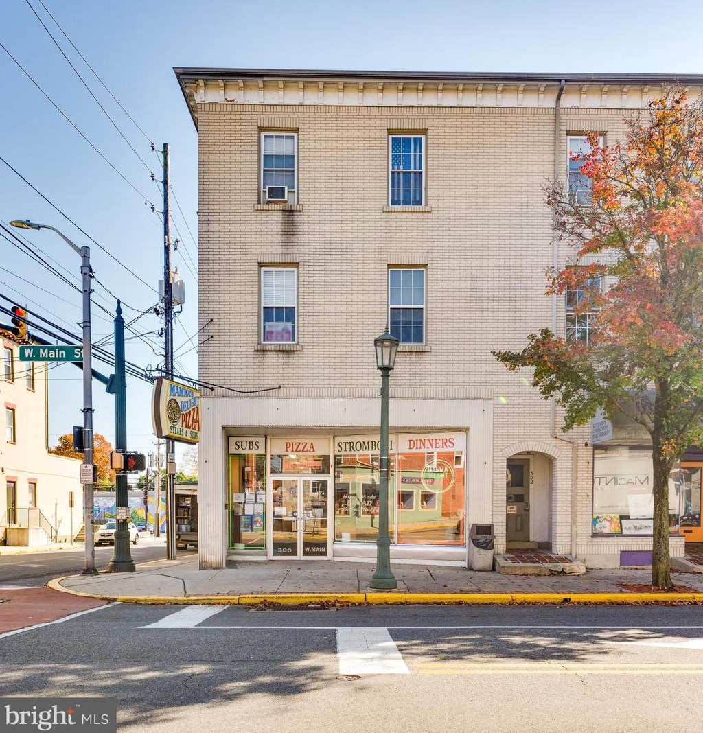 302-6 W Main St, Greenwich, PA 19530