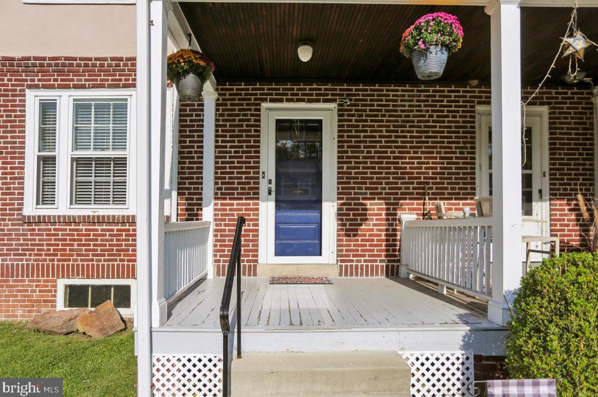 415 Ann St, Reading, PA 19611-1303