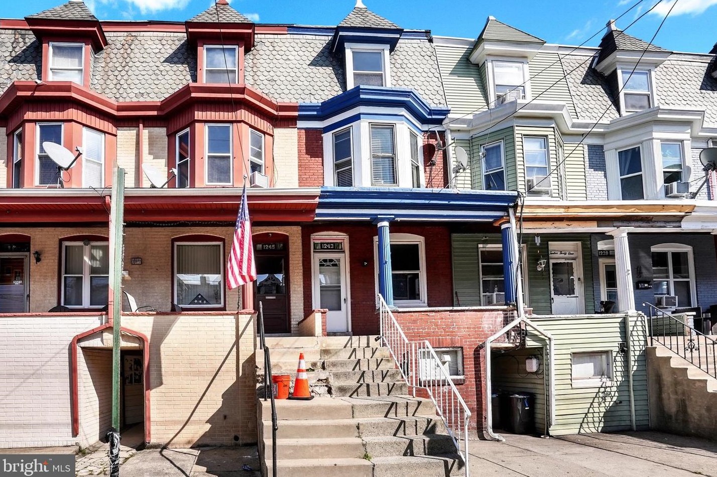1243 Mulberry St, Reading, PA 19604-2012