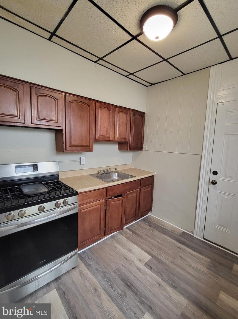1446 Moss St, Reading PA  19604-1812 exterior