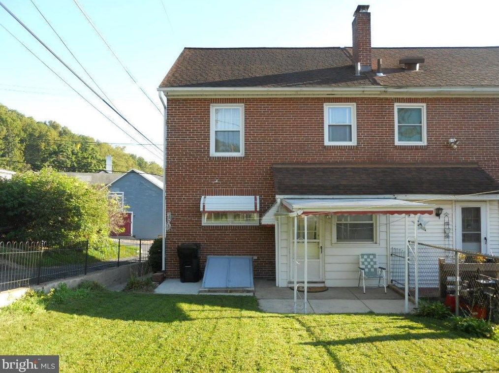 22 Cherrydale Ave, Reading PA  19606-1217 exterior