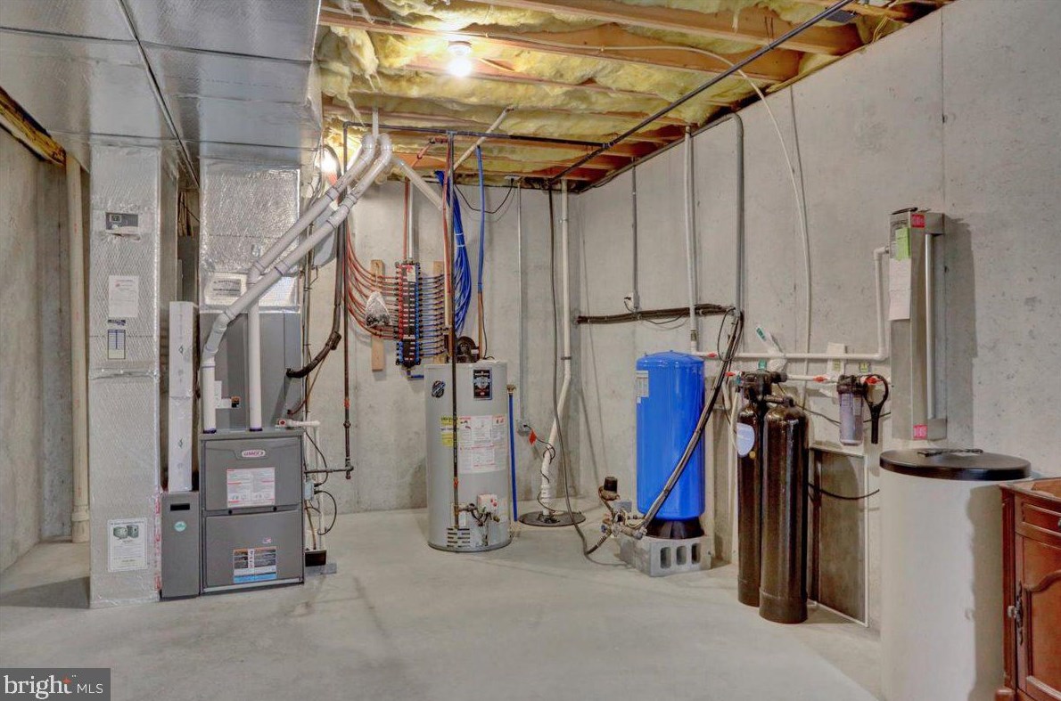 421 Middlecreek Dr, Basket PA  19547-8793 exterior