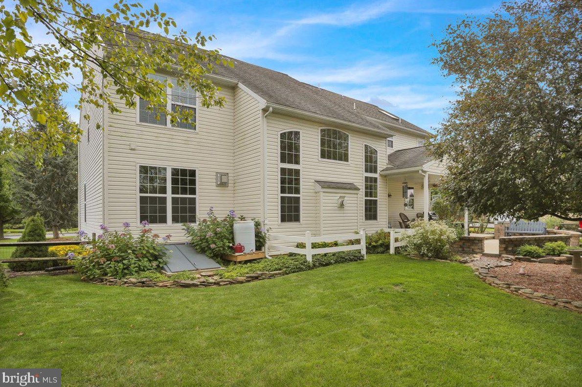 421 Middlecreek Dr, Basket PA  19547-8793 exterior