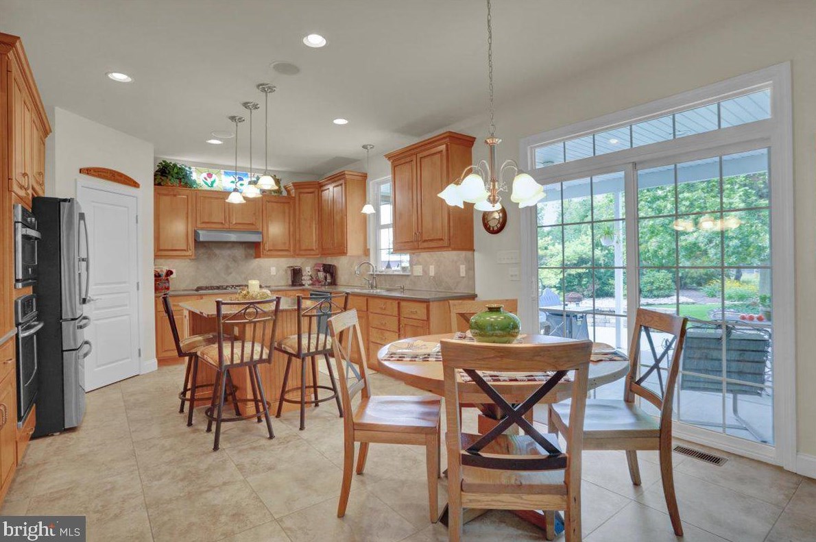 421 Middlecreek Dr, Basket PA  19547-8793 exterior