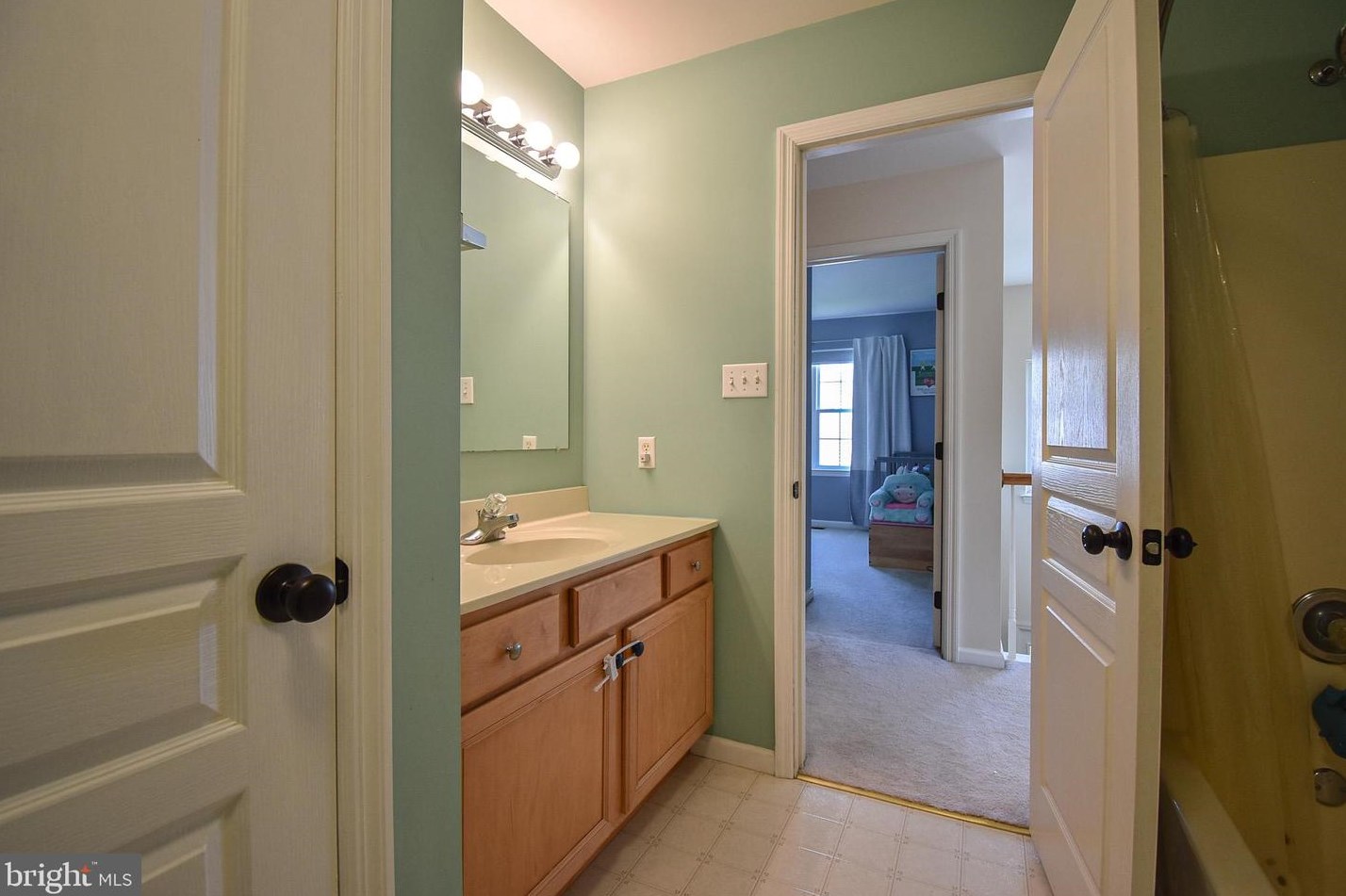 153 Waterford Ln, Reading PA 19606-9071 exterior