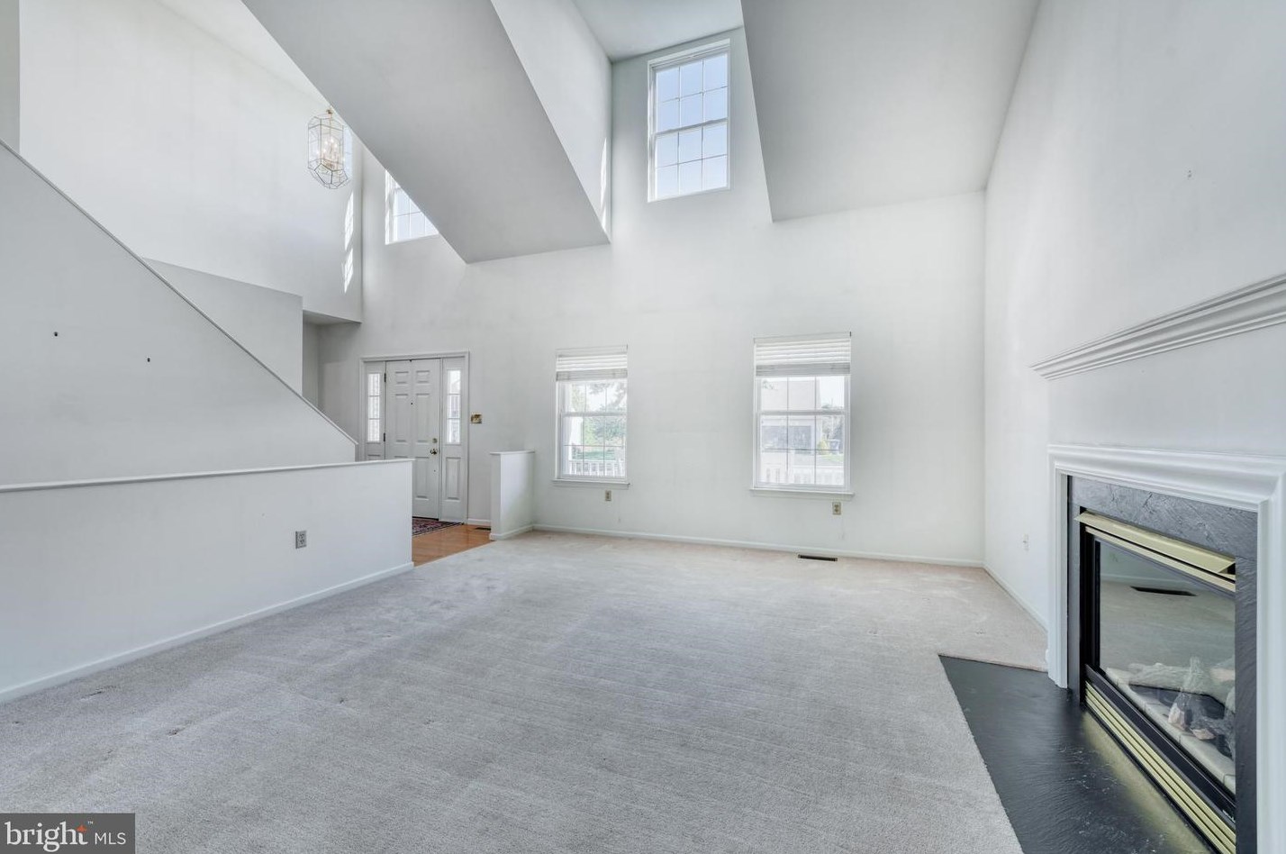 2406 John Henry Dr, Reading, PA 19608-9155