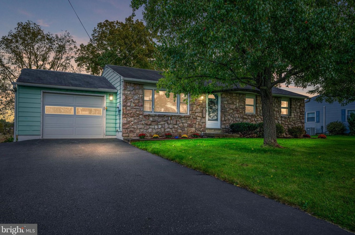 38 Bause Rd, Bechtelsville, PA 19505