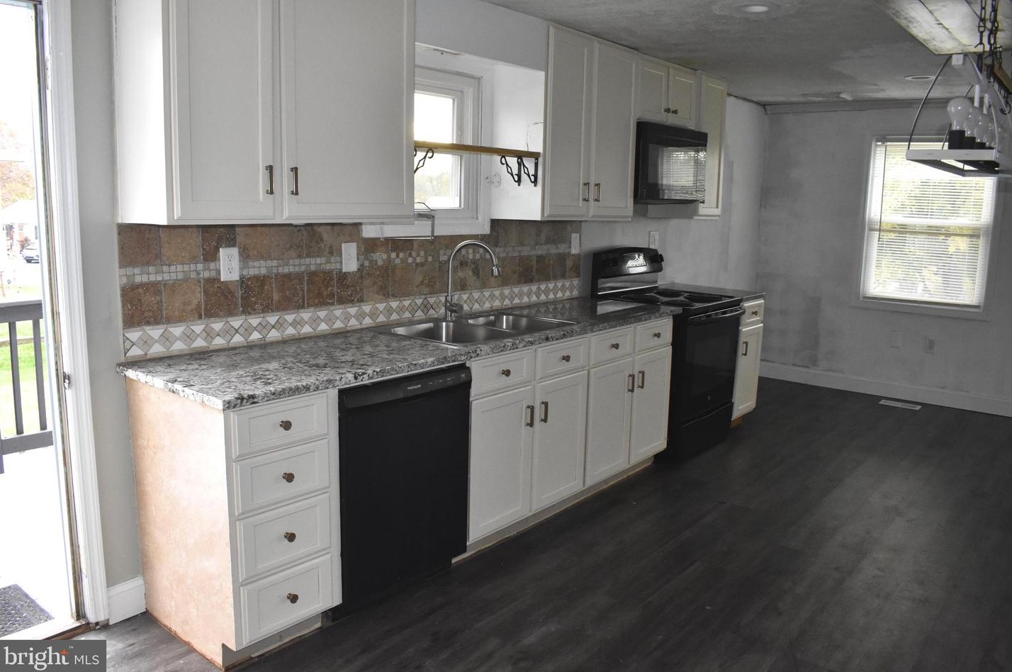 4425 Hill Terrace Dr, Reading PA  19608-9745 exterior