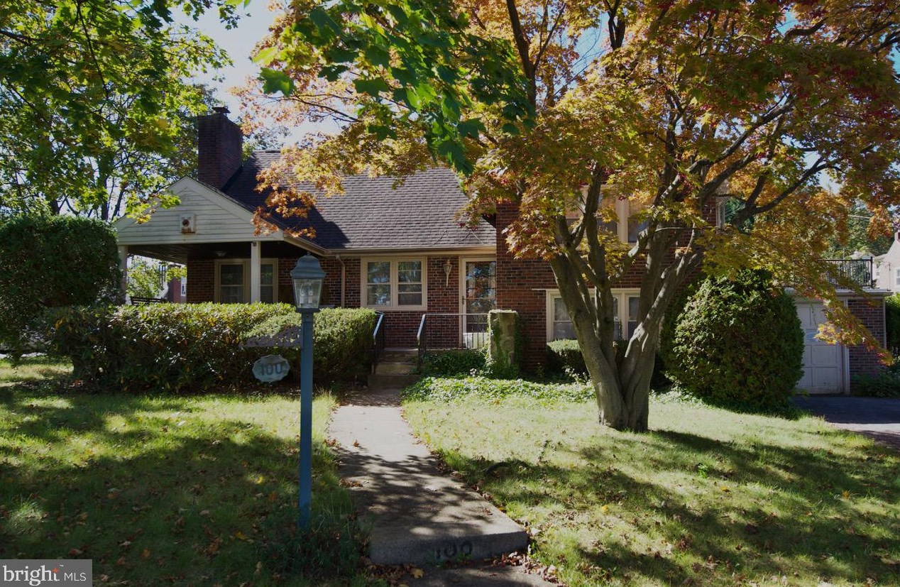 100 Emerald Ave, Reading, PA 19606-1431