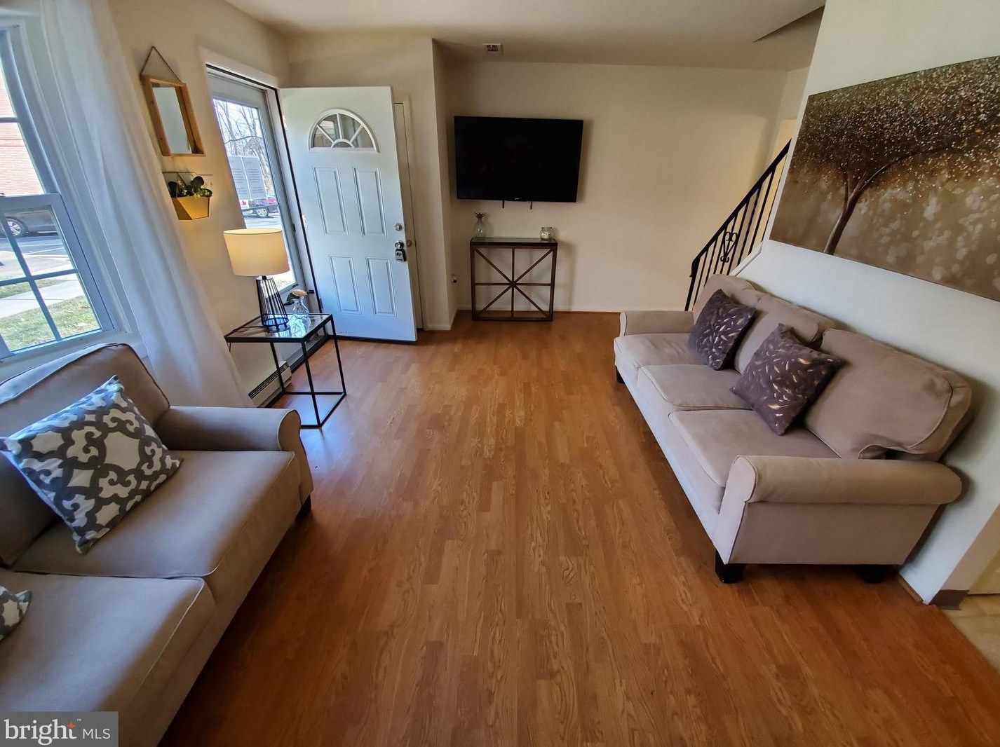 610 Lake Dr #b, Douglassville, PA 19518