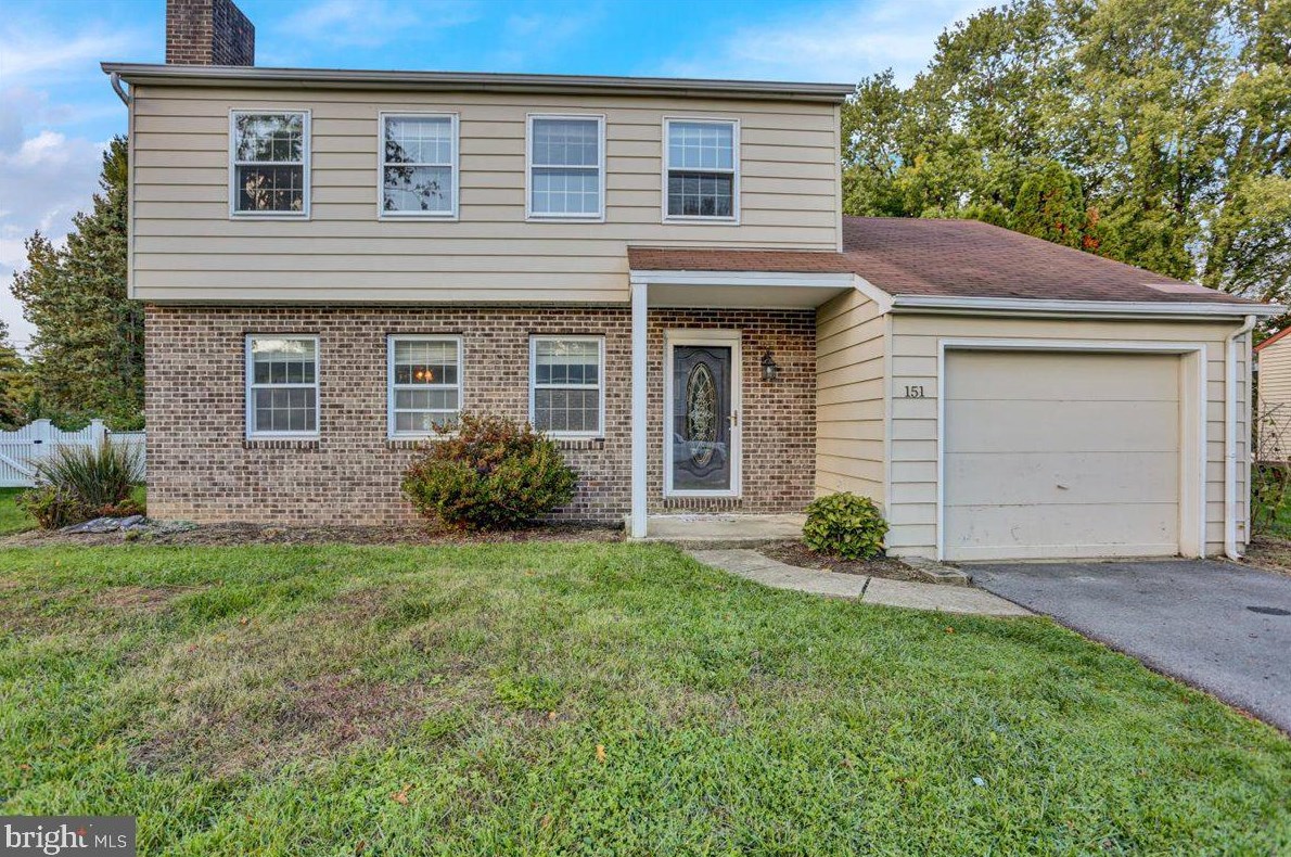 151 Wilson Ave, Wernersville, PA 19565-1312