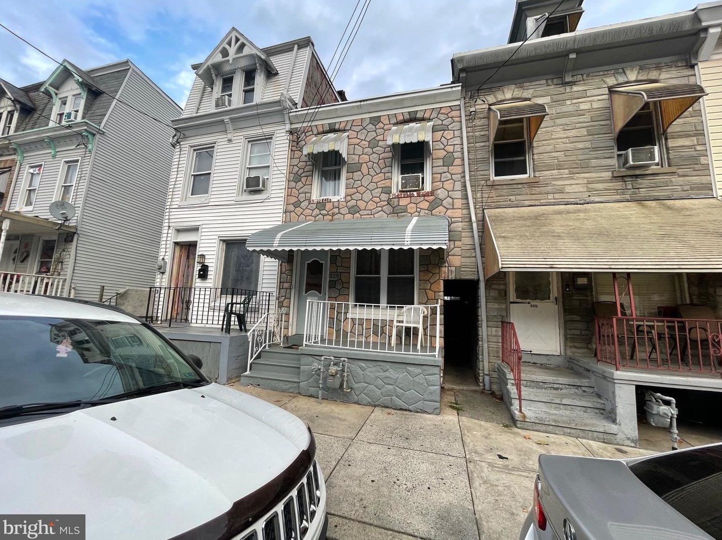 229 S 10th St, Reading, PA 19602