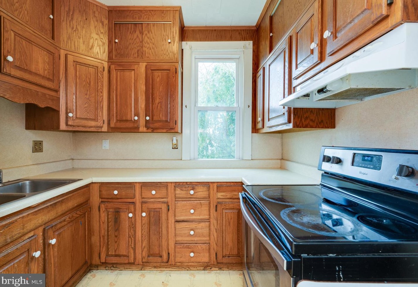 429 Fern Ave, Reading PA  19611-1907 exterior