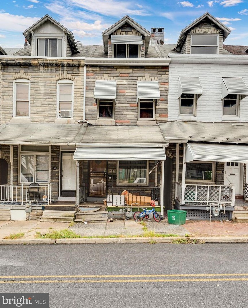 1543 Cotton St, Reading, PA 19606-2528