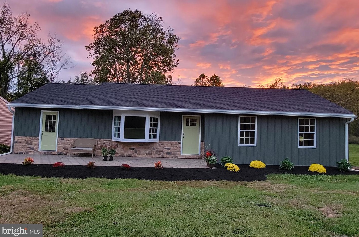 26 Marburger Rd, Basket, PA 19547