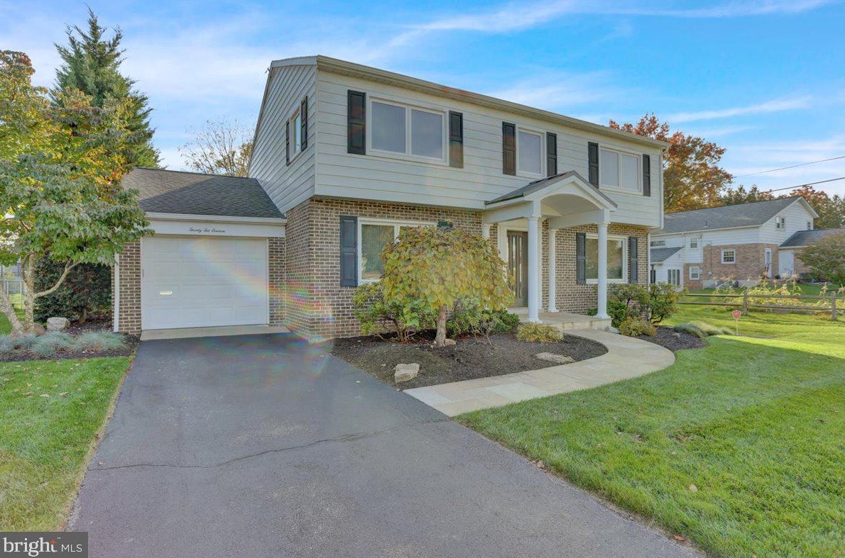 2216 Burkey Dr, Reading, PA 19610